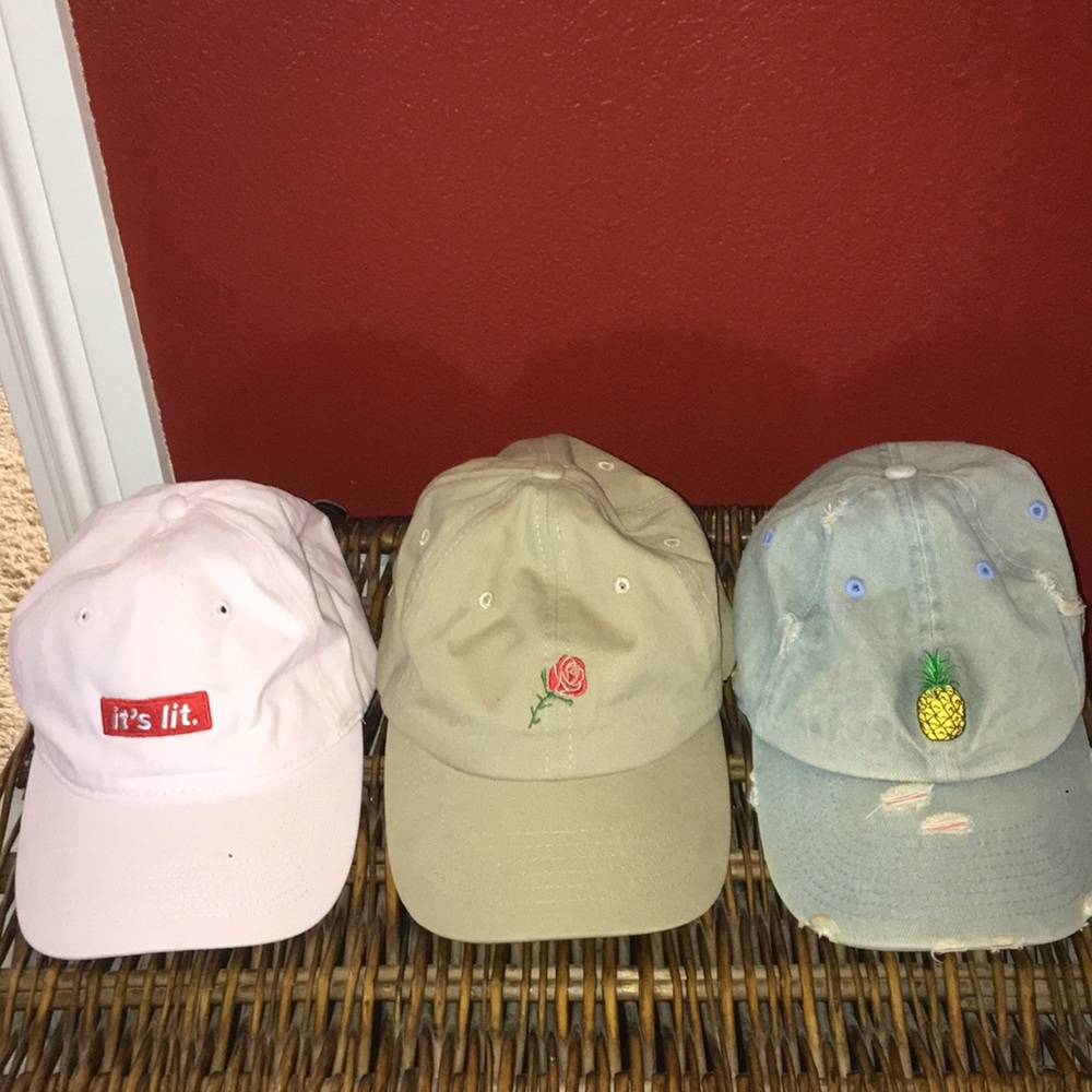 3 Dad hats from zumiez🧢